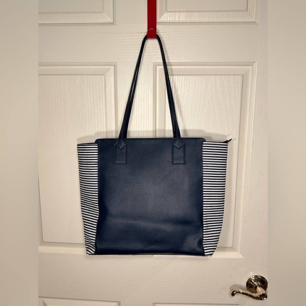 Kate & Alex Cuffaro purse - Picture 2 of 5